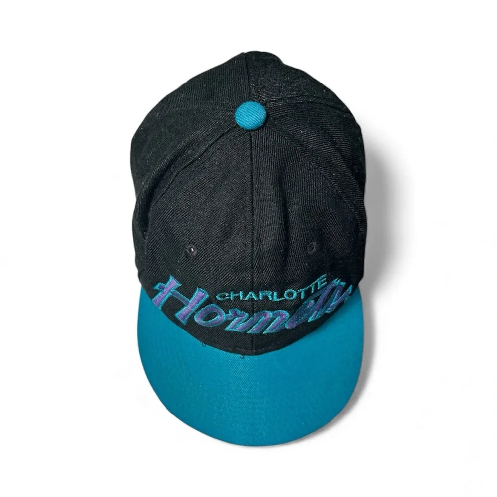 🏀 Vintage 1990s Charlotte Hornets Snapback Hat 🏀